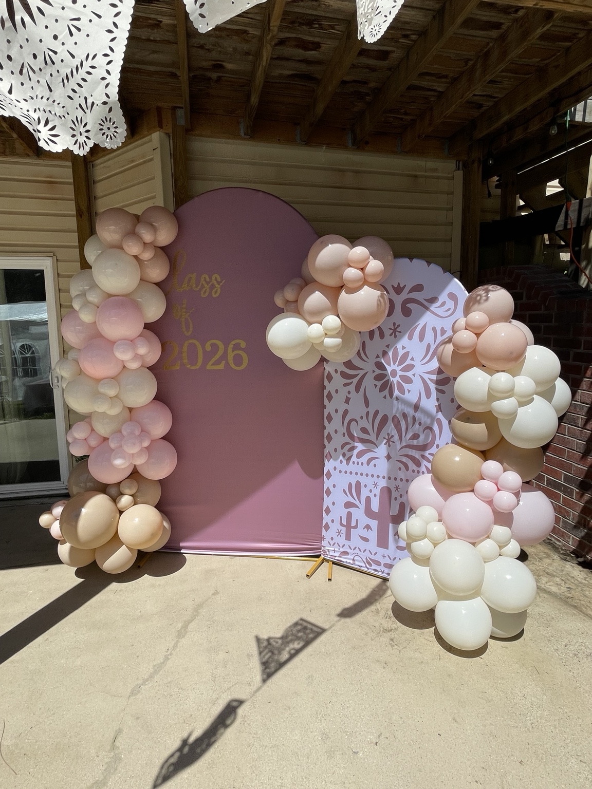 Graduation balloon setup