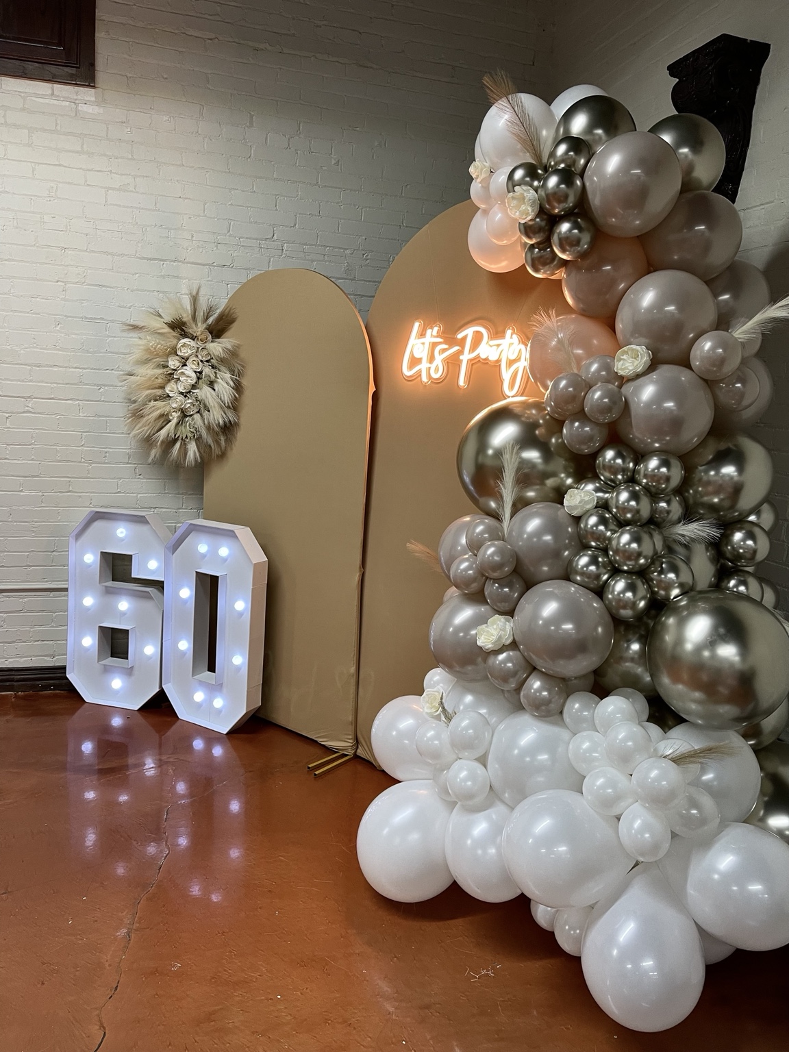 Airy Celebrations balloon setup